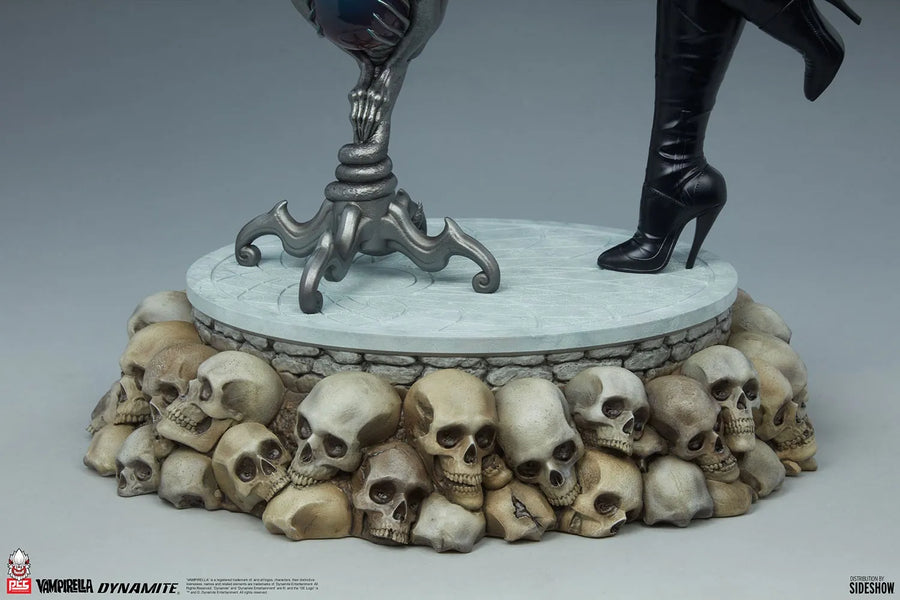 Vampirella - LIMITED EDITION: 1000 – PCS – ActionFigure Brasil