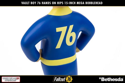 Vault Boy 76 (Hands on Hips) Mega Bobblehead (Hands on Hips) – Gaming Heads – ActionFigure Brasil — ângulo diferente
