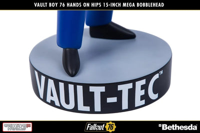 Vault Boy 76 (Hands on Hips) Mega Bobblehead (Hands on Hips) – Gaming Heads – ActionFigure Brasil — detalhe do produto