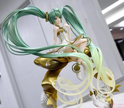 Vocaloid - Hatsune Miku - 1/1 - Symphony 2022 Ver. (Good Smile Company)ㅤ – Good Smile Company – ActionFigureBrasil — ângulo diferente