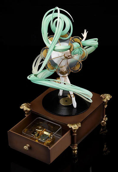 Vocaloid - Hatsune Miku - 1/1 - Symphony: 5th Anniversary Ver. (Good Smile Company)ㅤ – Good Smile Company – ActionFigureBrasil — ângulo diferente