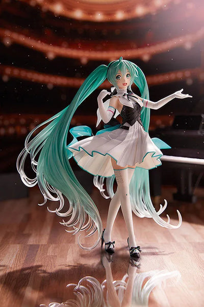 Vocaloid - Hatsune Miku - 1/8 - Symphony 2019 Ver. (Good Smile Company)ㅤ – Good Smile Company – ActionFigure Brasil — ângulo diferente