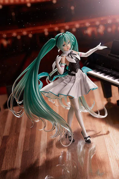 Vocaloid - Hatsune Miku - 1/8 - Symphony 2019 Ver. (Good Smile Company)ㅤ – Good Smile Company – ActionFigure Brasil — close