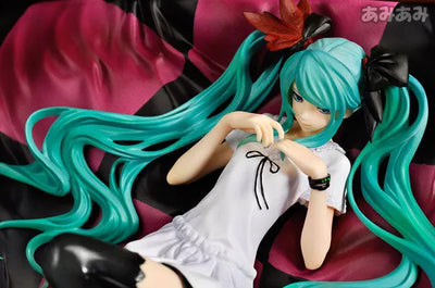 Vocaloid - Hatsune Miku - 1/8 - World is Mine Brown Frame - Re-release (Good Smile Company)ㅤ – Good Smile Company – ActionFigureBrasil — ângulo diferente