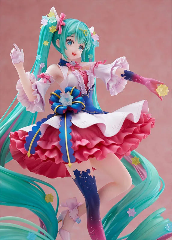 Vocaloid - Hatsune Miku - Hatsune Miku × CRECO - 2026 Re-release (Creators' Collection) - 1/7 - Rosuuri Ver. (Alice Glint, DMM Factory, Pixiv)ㅤ – DMM Factory as ManufacturerAlice Glint as ProducerPixiv as Planning – ActionFigure Brasil