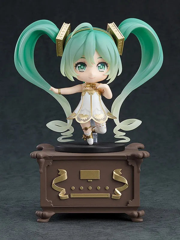 Vocaloid - Hatsune Miku - Nendoroid (#1538) - Symphony 5th Anniversary Ver. - 2026 Re-release (Good Smile Company) [Shop Exclusive]ㅤ – Good Smile Company – ActionFigure Brasil
