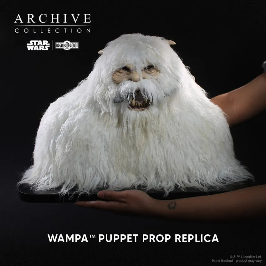 WAMPA™ Puppet Legacy Edition - LIMITED EDITION: 100 – Regal Robot – ActionFigure Brasil