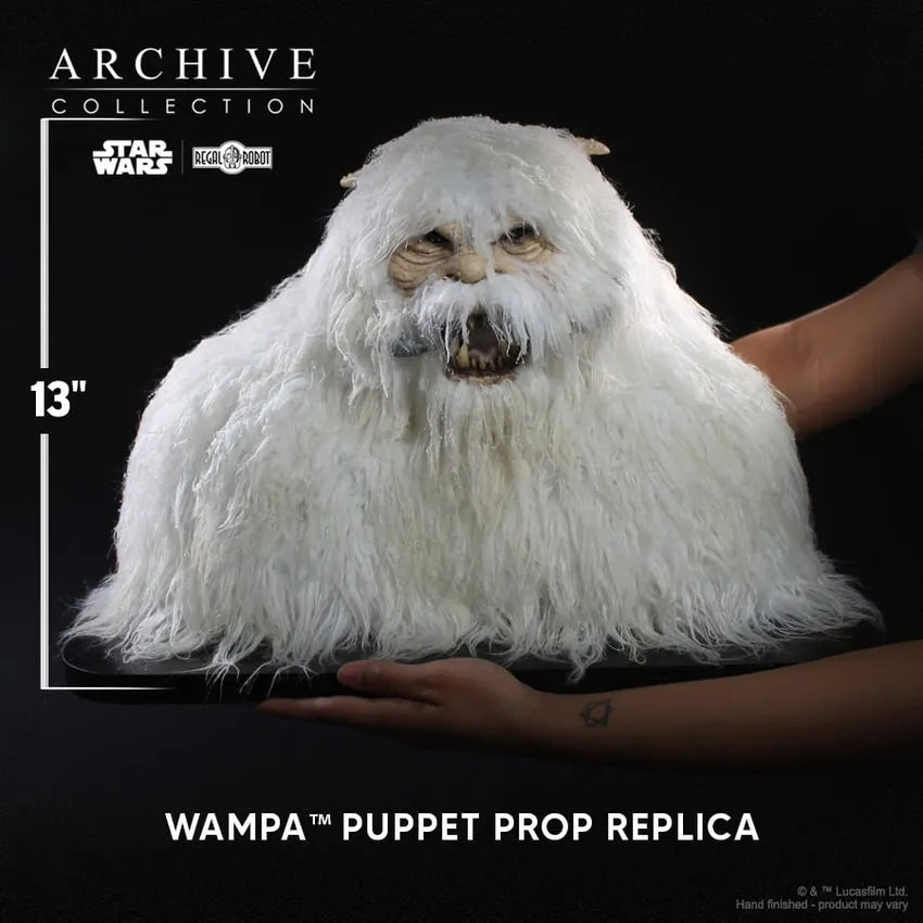 WAMPA™ Puppet Signature Edition - LIMITED EDITION: 125 – Regal Robot – ActionFigure Brasil