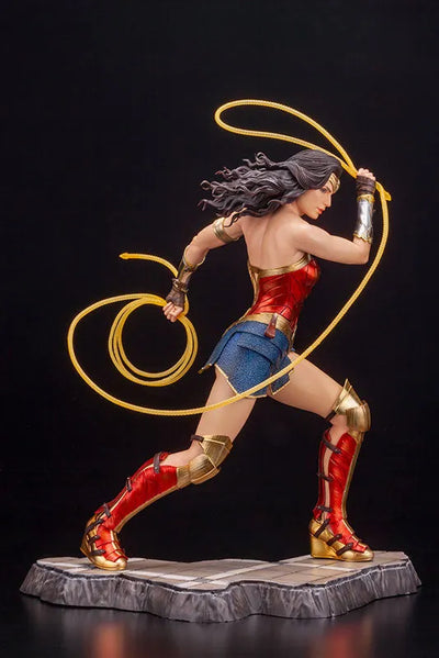 Wonder Woman 1984 - Wonder Woman - ARTFX - 1/6 (Kotobukiya)ㅤ – Kotobukiya – ActionFigureBrasil — detalhe do produto