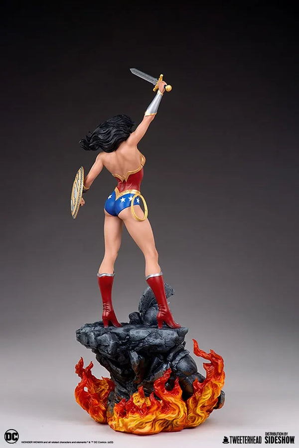 Wonder Woman - LIMITED EDITION: 450 (Exclusive Quarter Scale) – Tweeterhead – ActionFigure Brasil