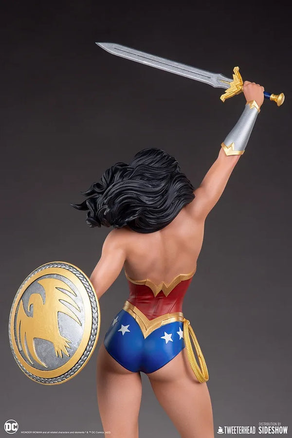 Wonder Woman - LIMITED EDITION: 450 (Exclusive Sixth Scale) – Tweeterhead – ActionFigure Brasil