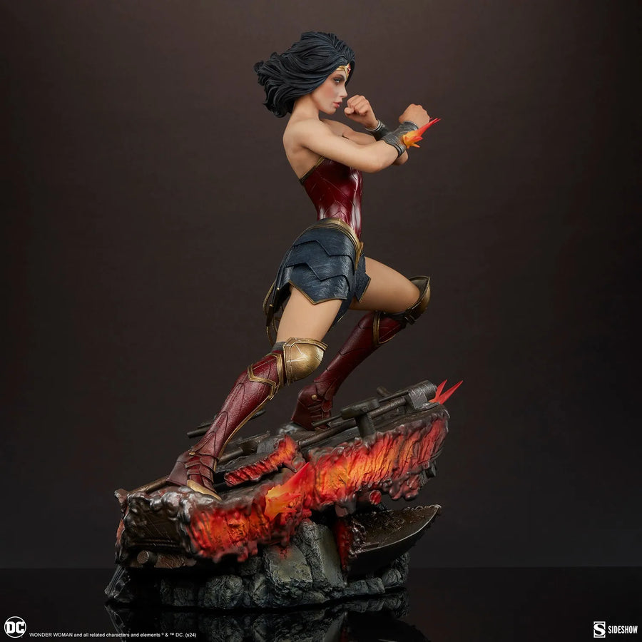 Wonder Woman: Saving the Day - LIMITED EDITION: 500 – Sideshow Collectibles – ActionFigure Brasil