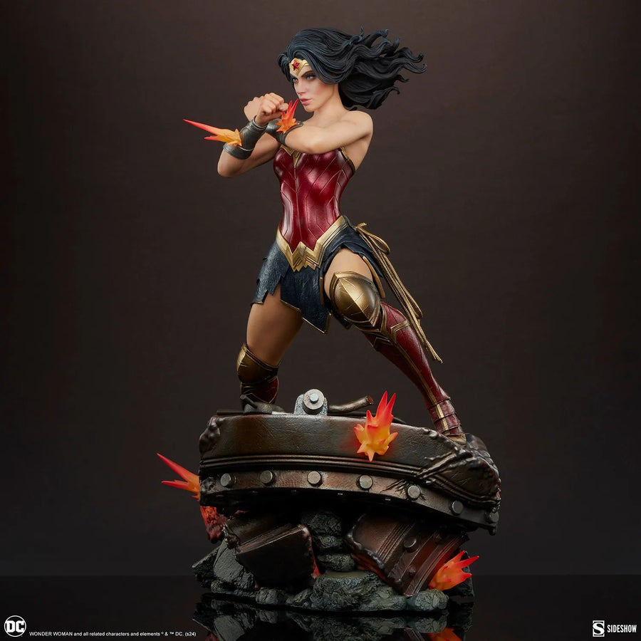 Wonder Woman: Saving the Day - LIMITED EDITION: 500 – Sideshow Collectibles – ActionFigure Brasil