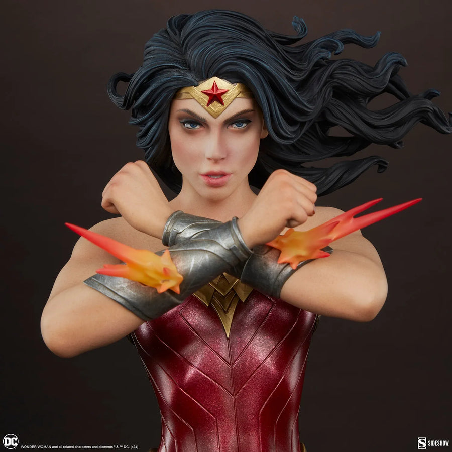 Wonder Woman: Saving the Day - LIMITED EDITION: 500 – Sideshow Collectibles – ActionFigure Brasil