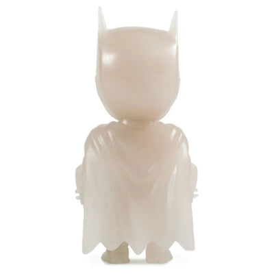 XXRAY meets DC Comics - Kid Robot Special-order Glow-in-the-dark Batman 4 Inch Vinyl Figureㅤ – Gantaku – ActionFigure Brasil — close