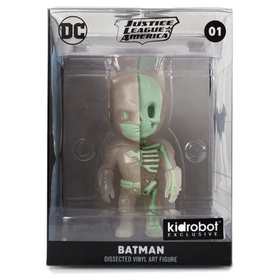 XXRAY meets DC Comics - Kid Robot Special-order Glow-in-the-dark Batman 4 Inch Vinyl Figureㅤ – Gantaku – ActionFigure Brasil — close