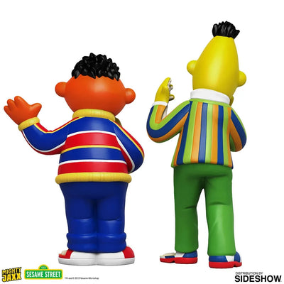 XXRAY Plus: Bert & Ernie – Mighty Jaxx – ActionFigure Brasil — iluminação de estúdio