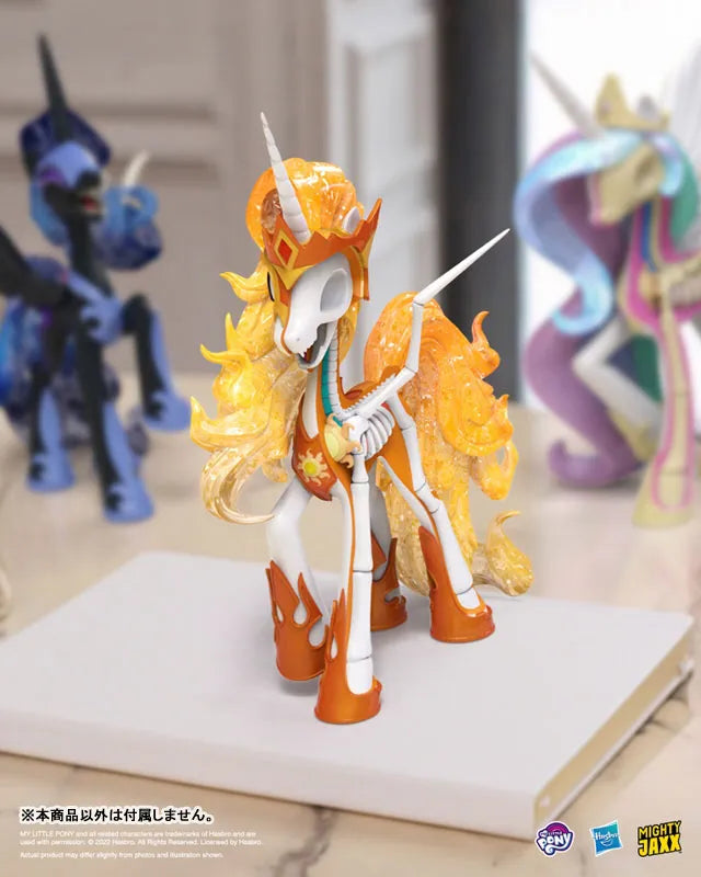 XXRAY PLUS meets My Little Pony / Daybreaker Vinyl Figureㅤ – Mighty Jaxx – ActionFigure Brasil