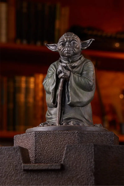 Yoda Fountain - LIMITED EDITION: 1138 – Kotobukiya – ActionFigure Brasil — ambientada