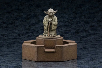 Yoda Fountain - LIMITED EDITION: 1138 – Kotobukiya – ActionFigure Brasil — com base expositora