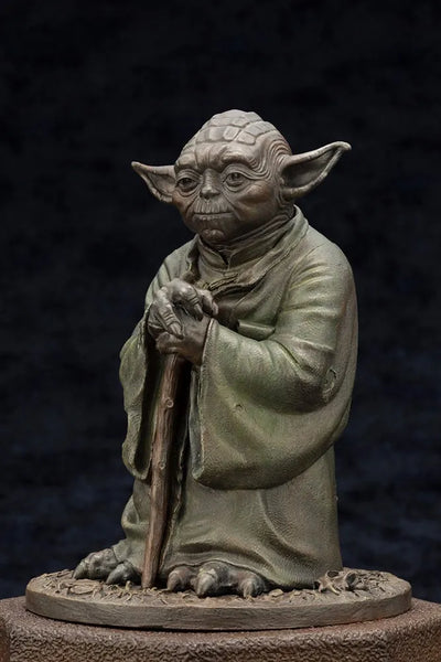 Yoda Fountain - LIMITED EDITION: 1138 – Kotobukiya – ActionFigure Brasil — ângulo diferente