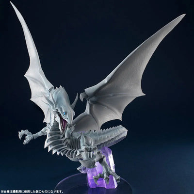 Yu-Gi-Oh! Duel Monsters - Blue-Eyes White Dragon - Art Works Monsters (MegaHouse)ㅤ – MegaHouse – ActionFigure Brasil — iluminação de estúdio