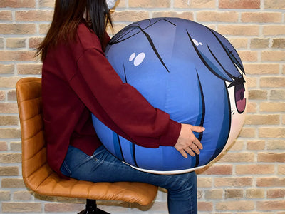 Yurucamp Season 2 - Kagamihara Nadeshiko - Big Mochi Puchi Marukko Sofa Cushion (FuRyu)ㅤ – FuRyu – ActionFigureBrasil — ambientada